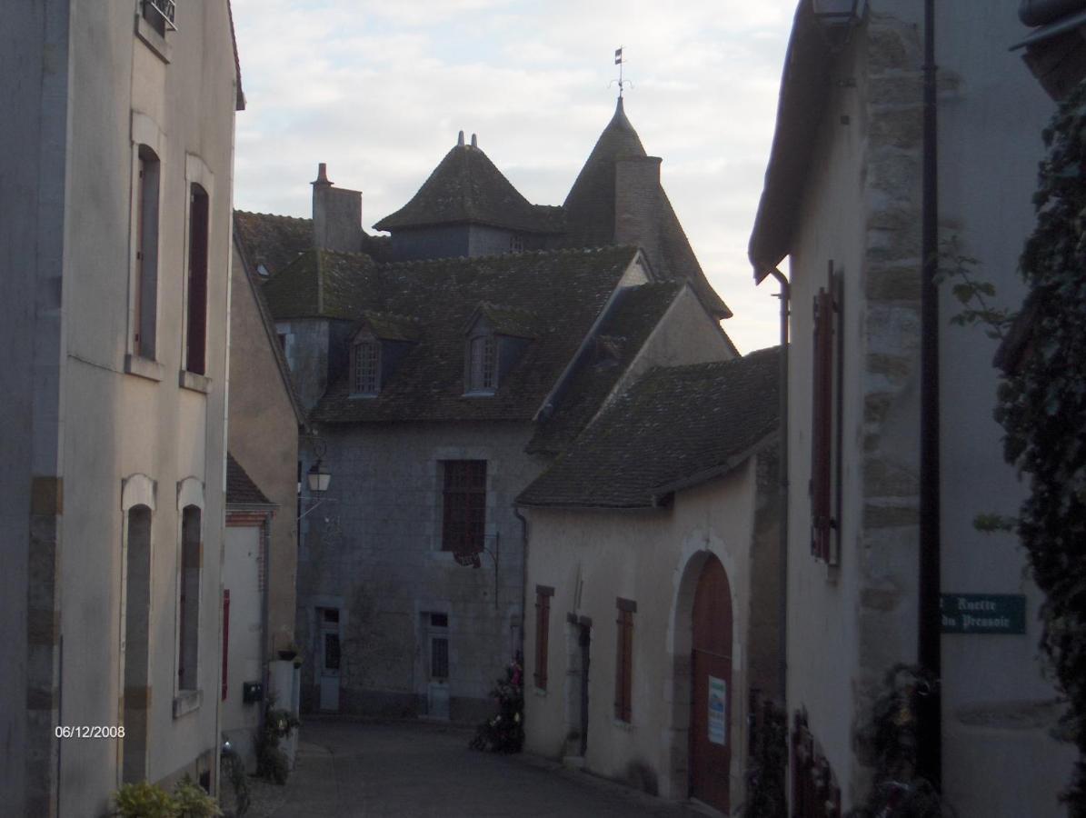 Auberge De La Tour Mennetou-sur-Cher Eksteriør bilde